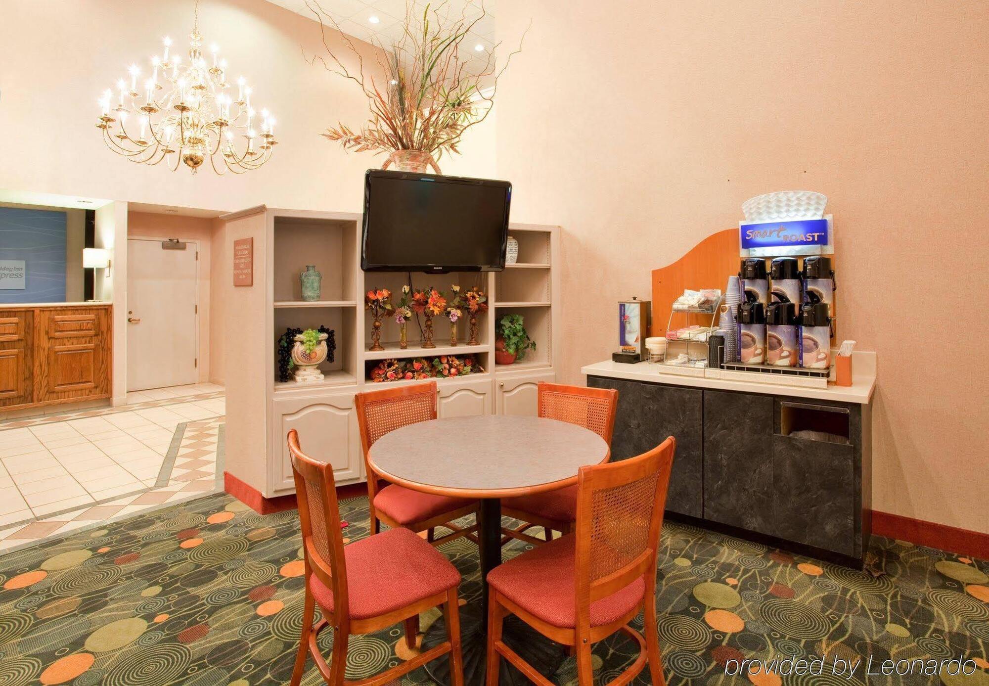 Express & By Ihg Batesville